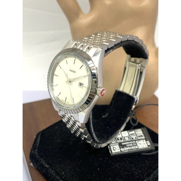 Rado Women\'s Watch R33104918 HyperChrome Swiss Quartz Mother of Pearl Dial 35mm main image 8
